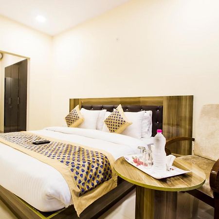 Fabhotel Signature Cyber Park Дели Экстерьер фото