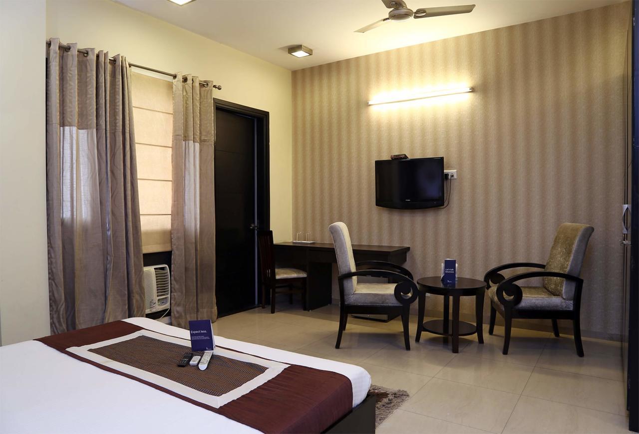 Fabhotel Signature Cyber Park Дели Экстерьер фото