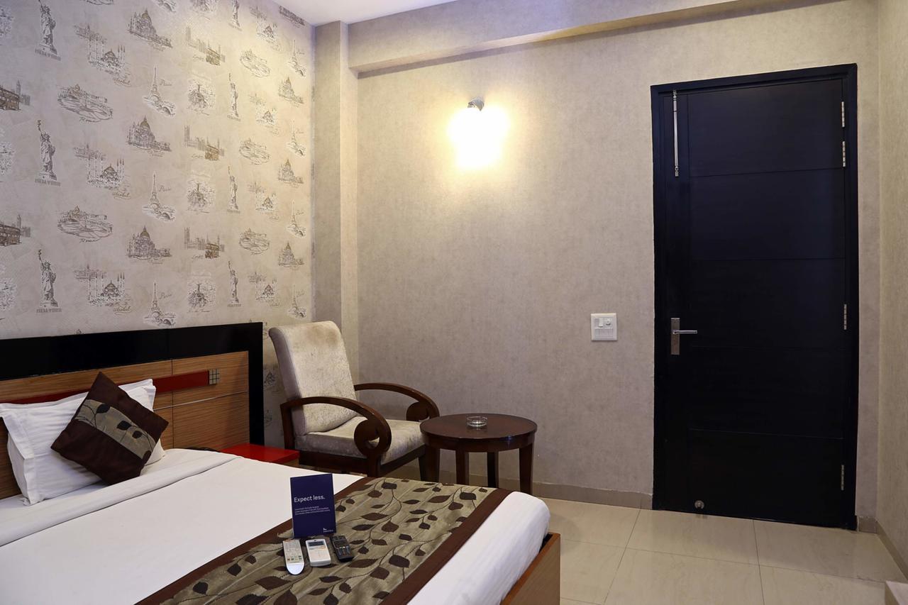 Fabhotel Signature Cyber Park Дели Экстерьер фото