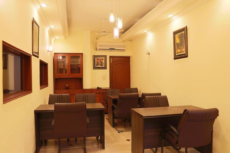 Fabhotel Signature Cyber Park Дели Экстерьер фото