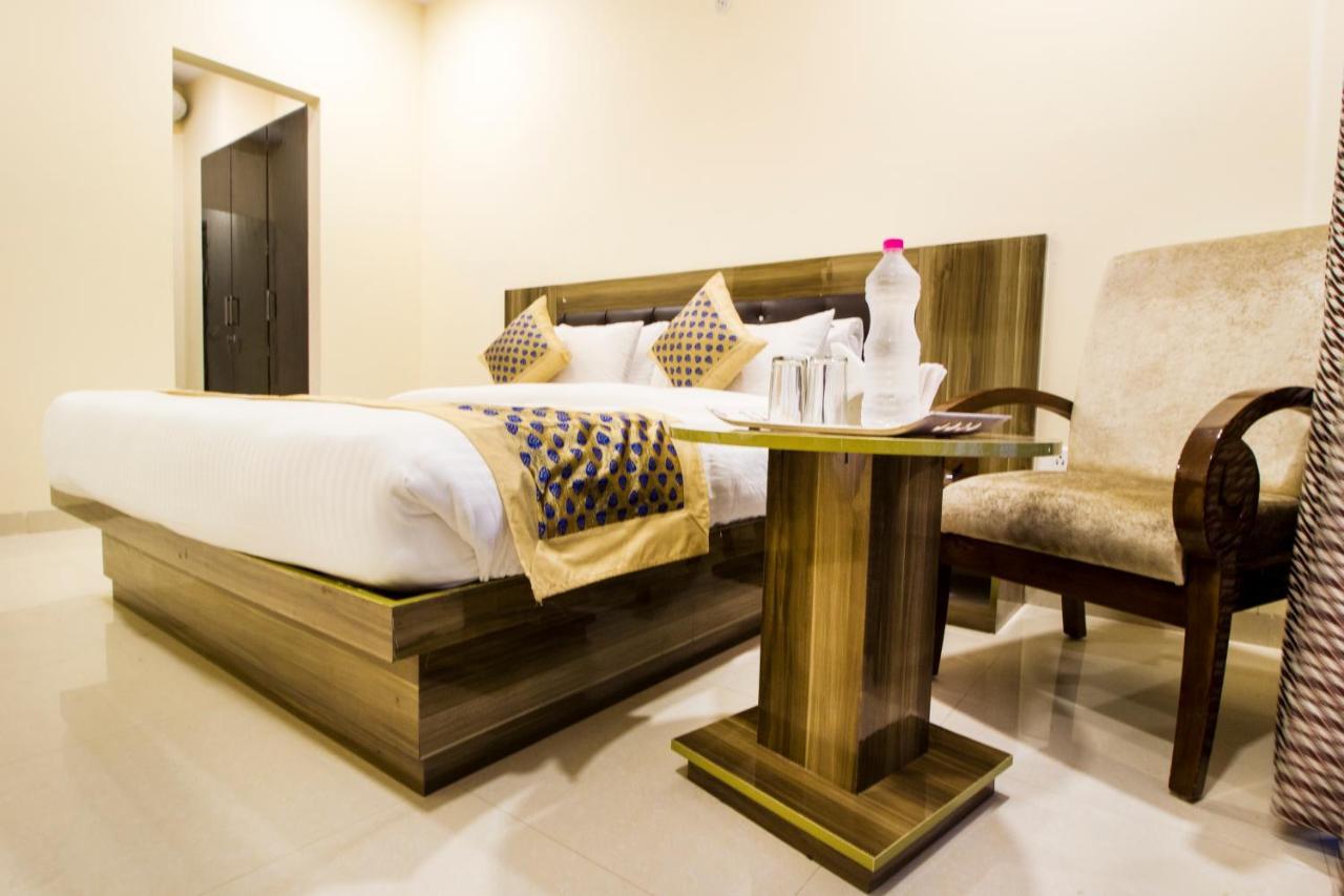 Fabhotel Signature Cyber Park Дели Экстерьер фото