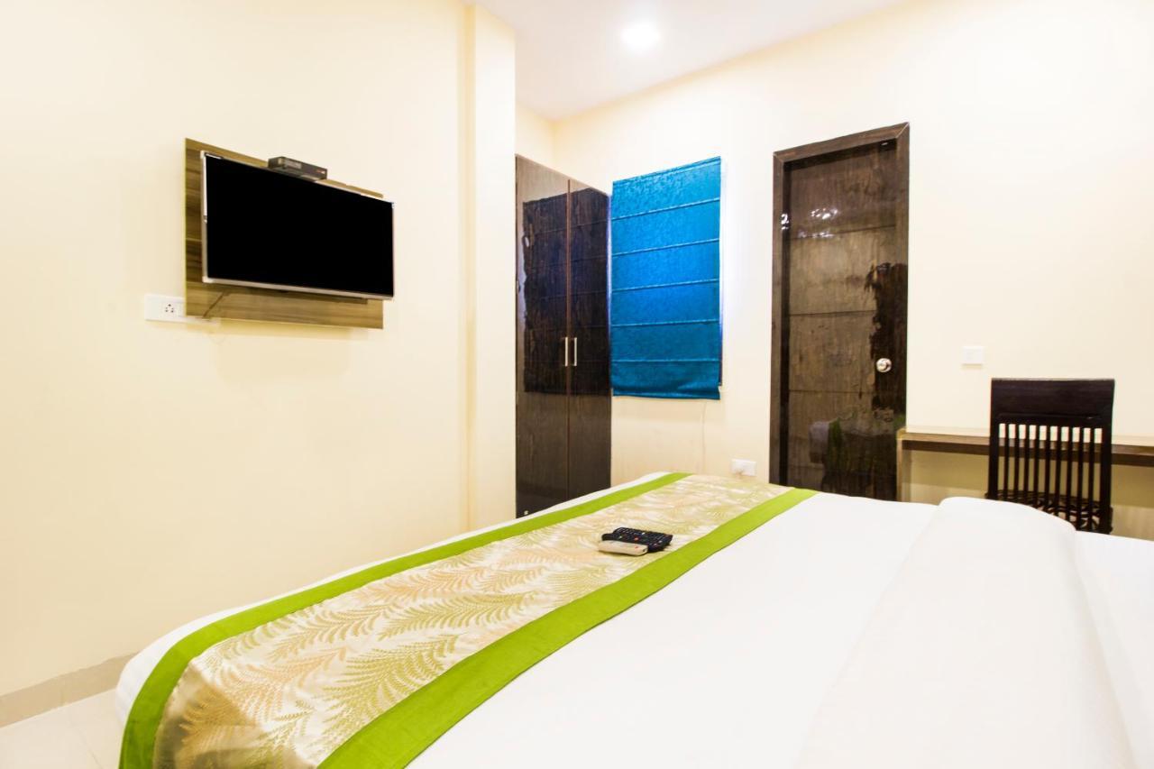 Fabhotel Signature Cyber Park Дели Экстерьер фото