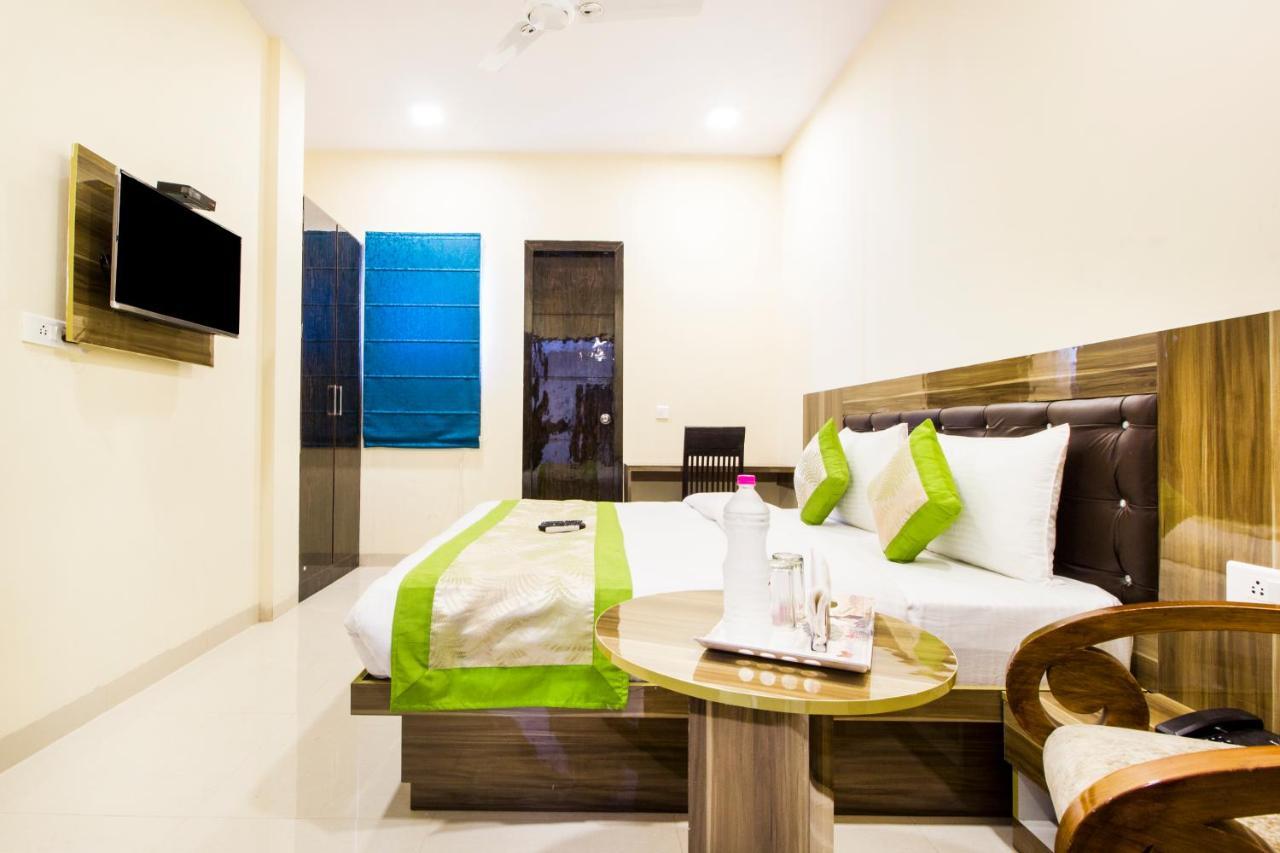 Fabhotel Signature Cyber Park Дели Экстерьер фото