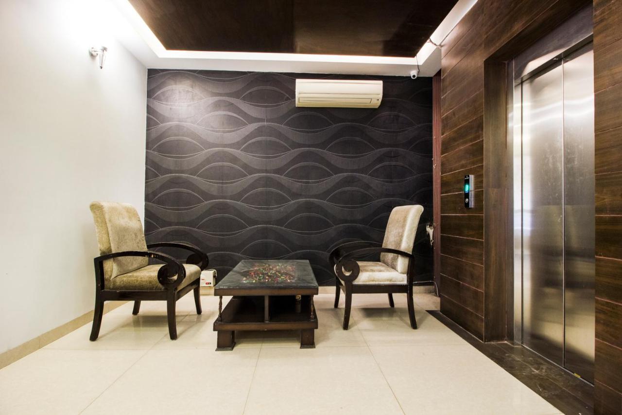 Fabhotel Signature Cyber Park Дели Экстерьер фото