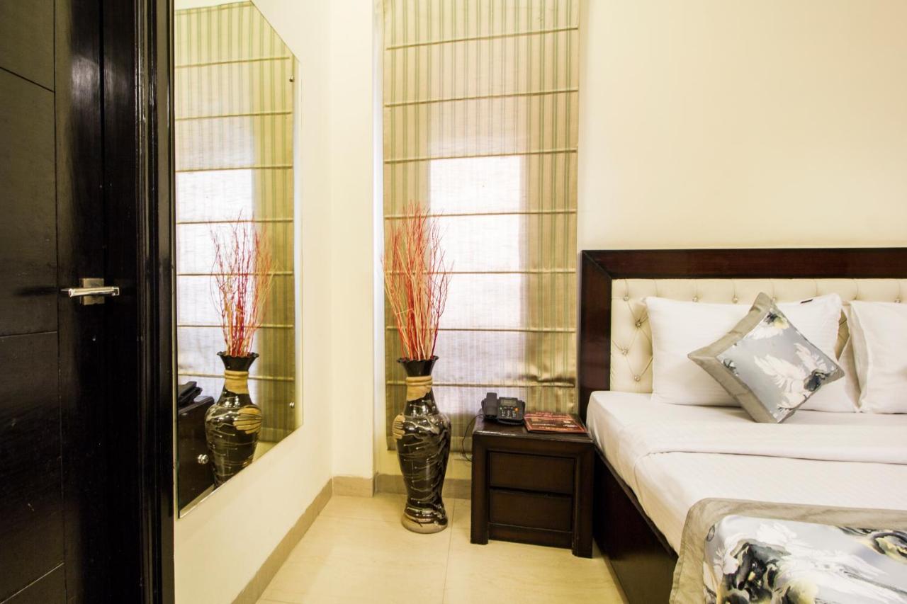Fabhotel Signature Cyber Park Дели Экстерьер фото
