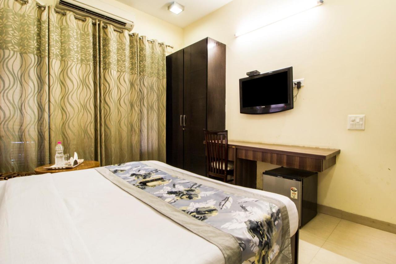 Fabhotel Signature Cyber Park Дели Экстерьер фото