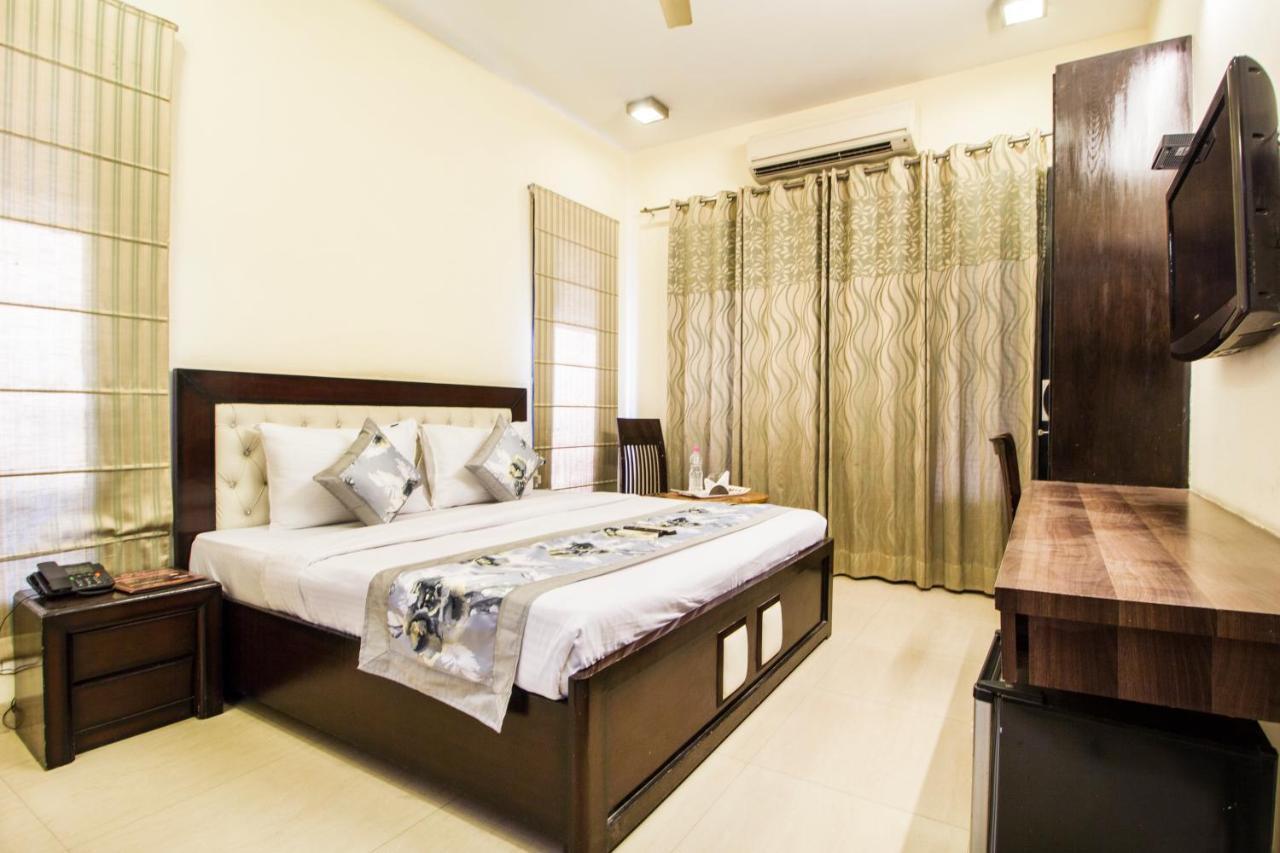 Fabhotel Signature Cyber Park Дели Экстерьер фото